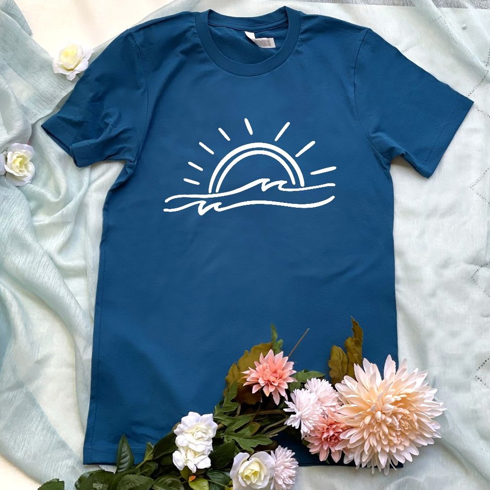 Sun and sea Unisex T-shirt